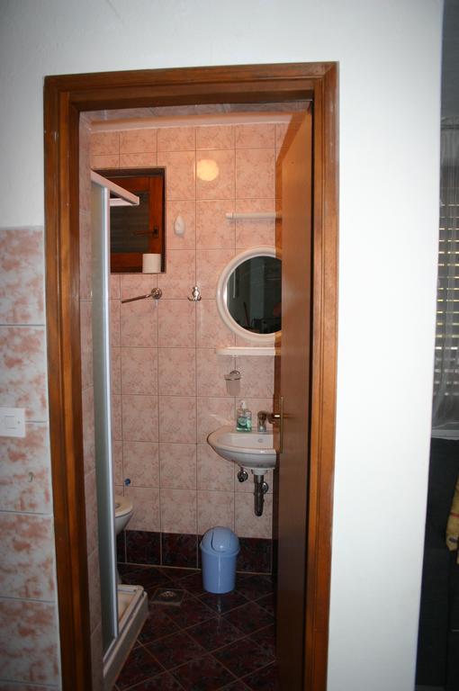 The White House Croatia Apartment บาร์บินเย ห้อง รูปภาพ